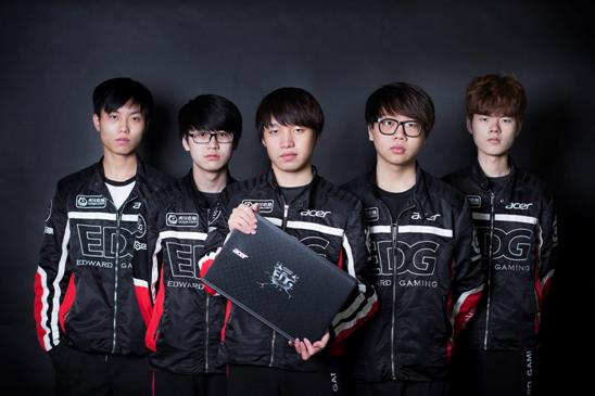 巴萨梅西进球助球队领先塞维利亚